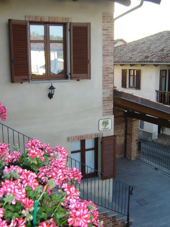 Agriturismo I Grappoli Serralunga d'Alba Bilik gambar