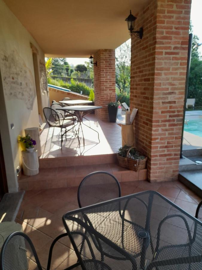 Agriturismo I Grappoli Serralunga d'Alba Luaran gambar