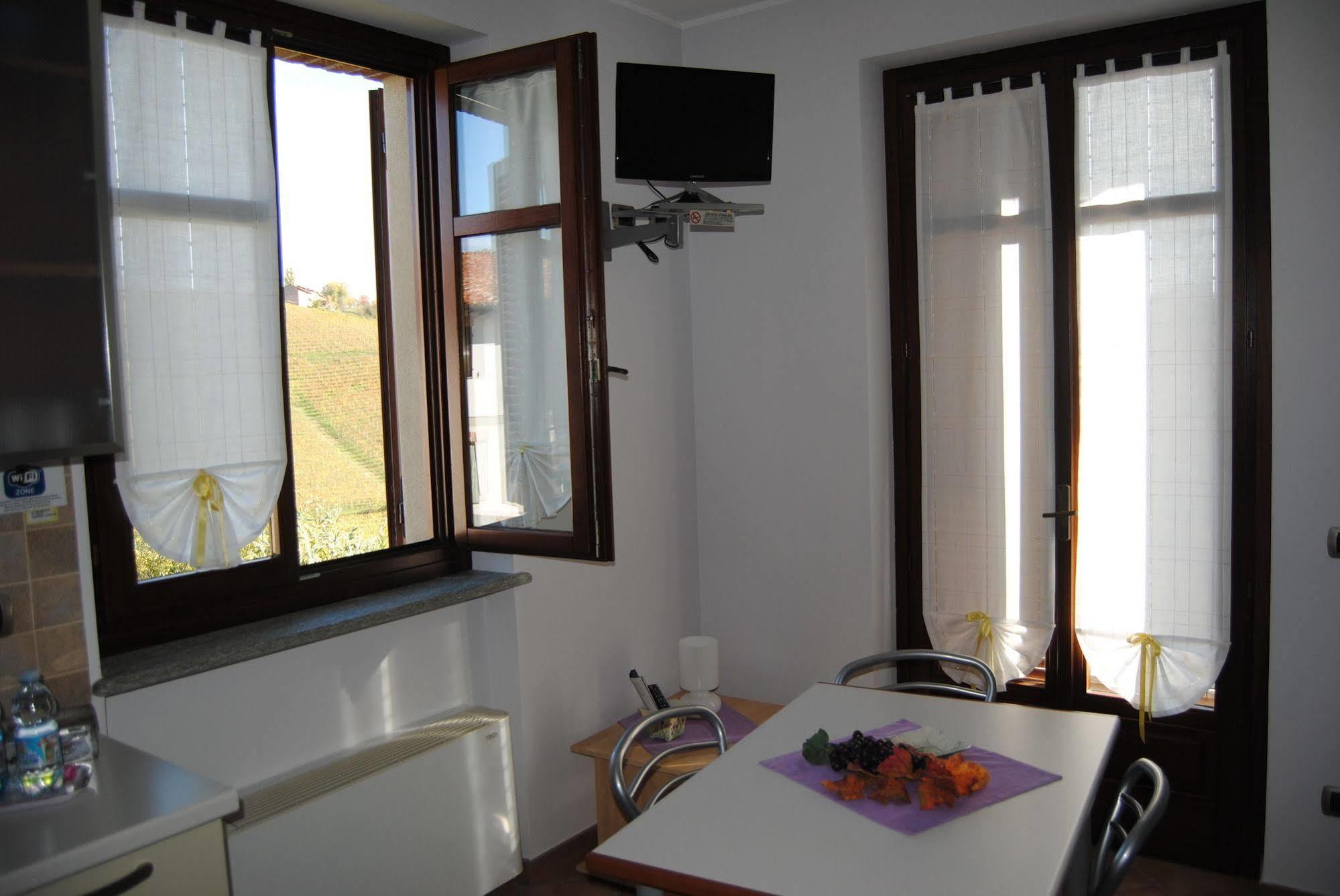 Agriturismo I Grappoli Serralunga d'Alba Luaran gambar