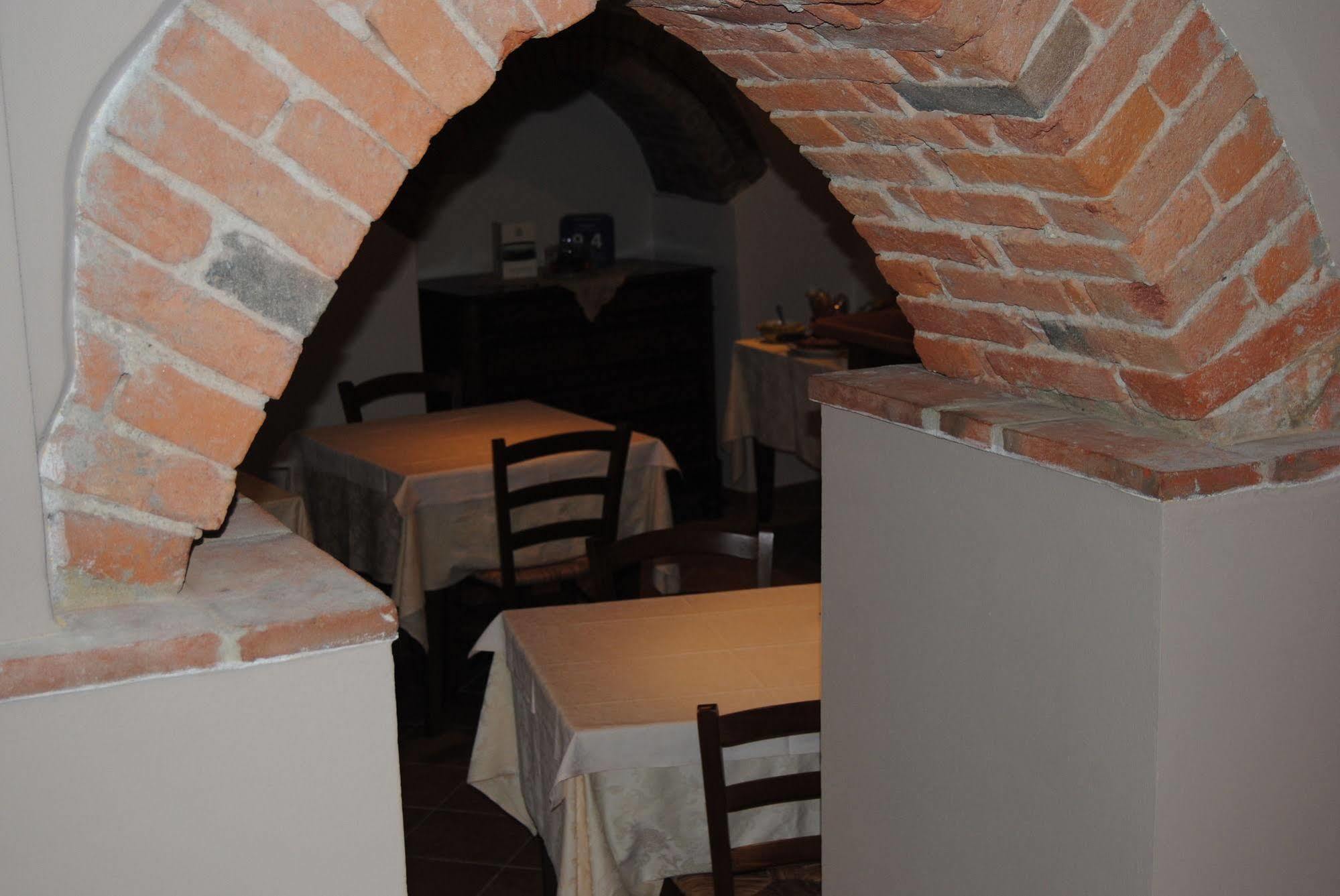 Agriturismo I Grappoli Serralunga d'Alba Luaran gambar