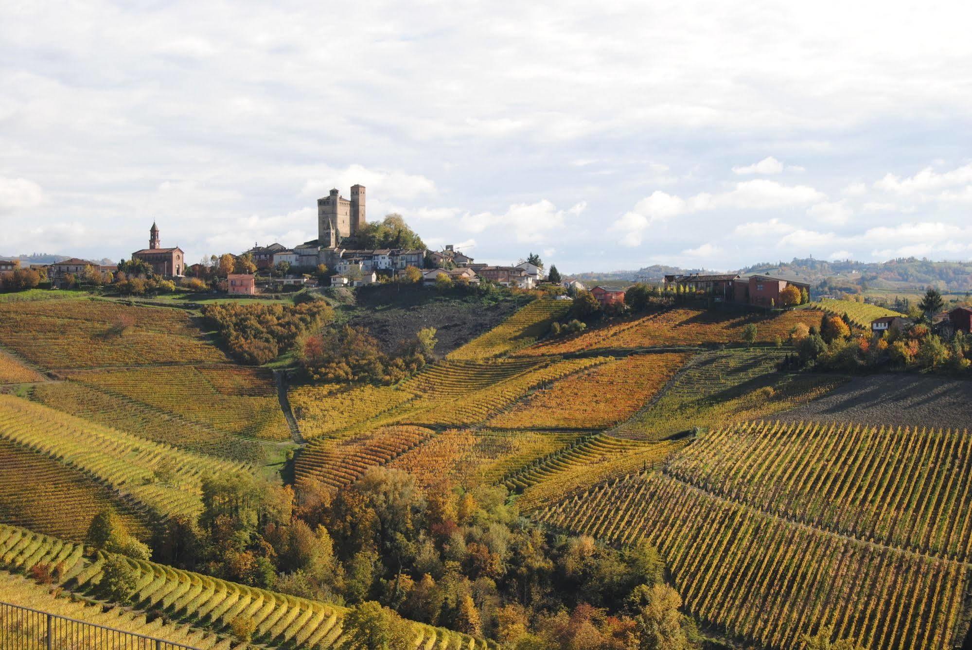 Agriturismo I Grappoli Serralunga d'Alba Luaran gambar